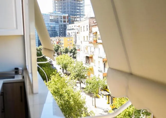 Keli S Lägenhet Tirana